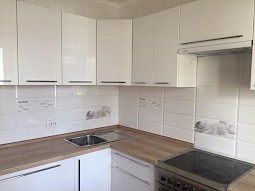 Кухня МДФ с фасадами в эмали на заказ